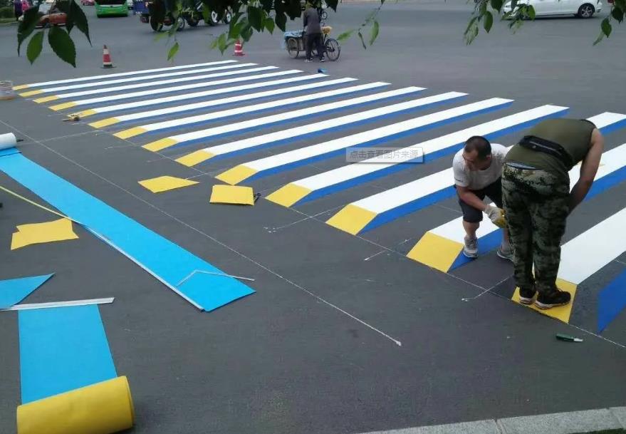 預成型標線帶使用安裝方法.jpg 預成型標線帶使用安裝方法.jpg